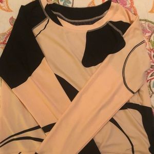 Oiselle holepunch sweatshirt